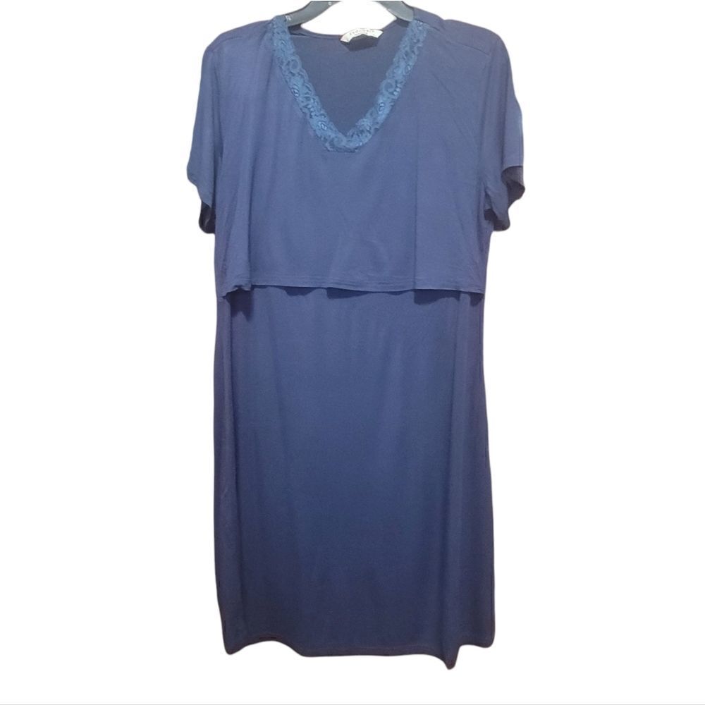 Blue nursing nightgown 
